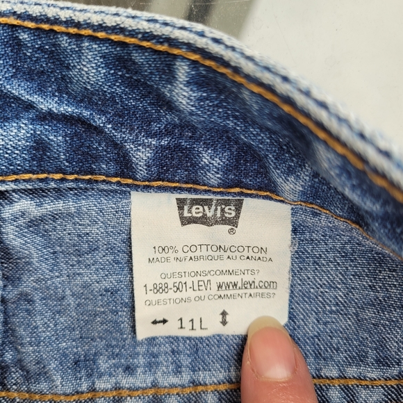 Levi's cutoff denim shorts - Picture 3 of 3